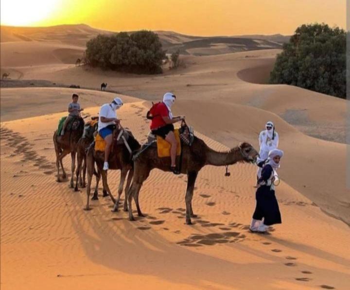 Desert Berber Camp เมอร์ซูกา ภายนอก รูปภาพ